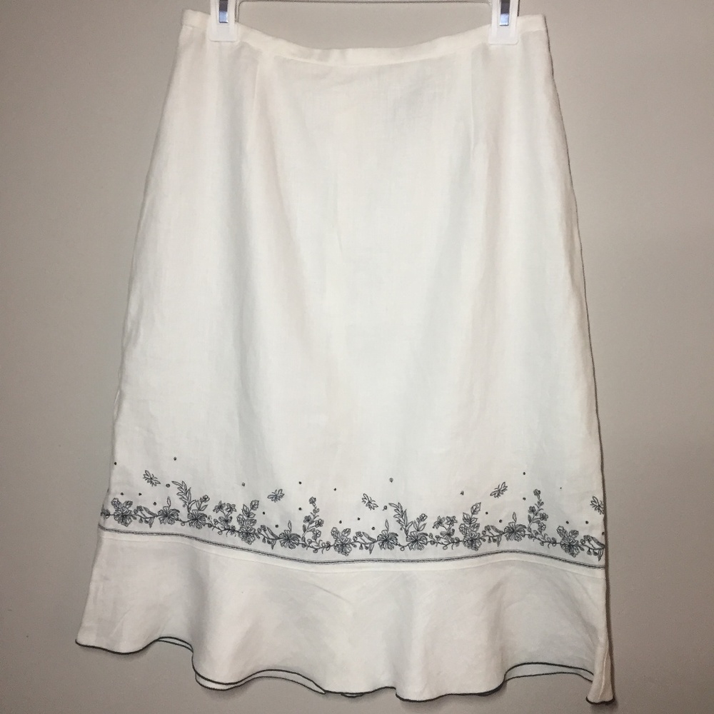 Norton McNaughton white/black linen skirt, size 8